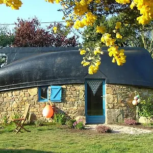 https://la-quille-en-lair-de-kastell-dinn-unique-et-insolite.inbrittany.com